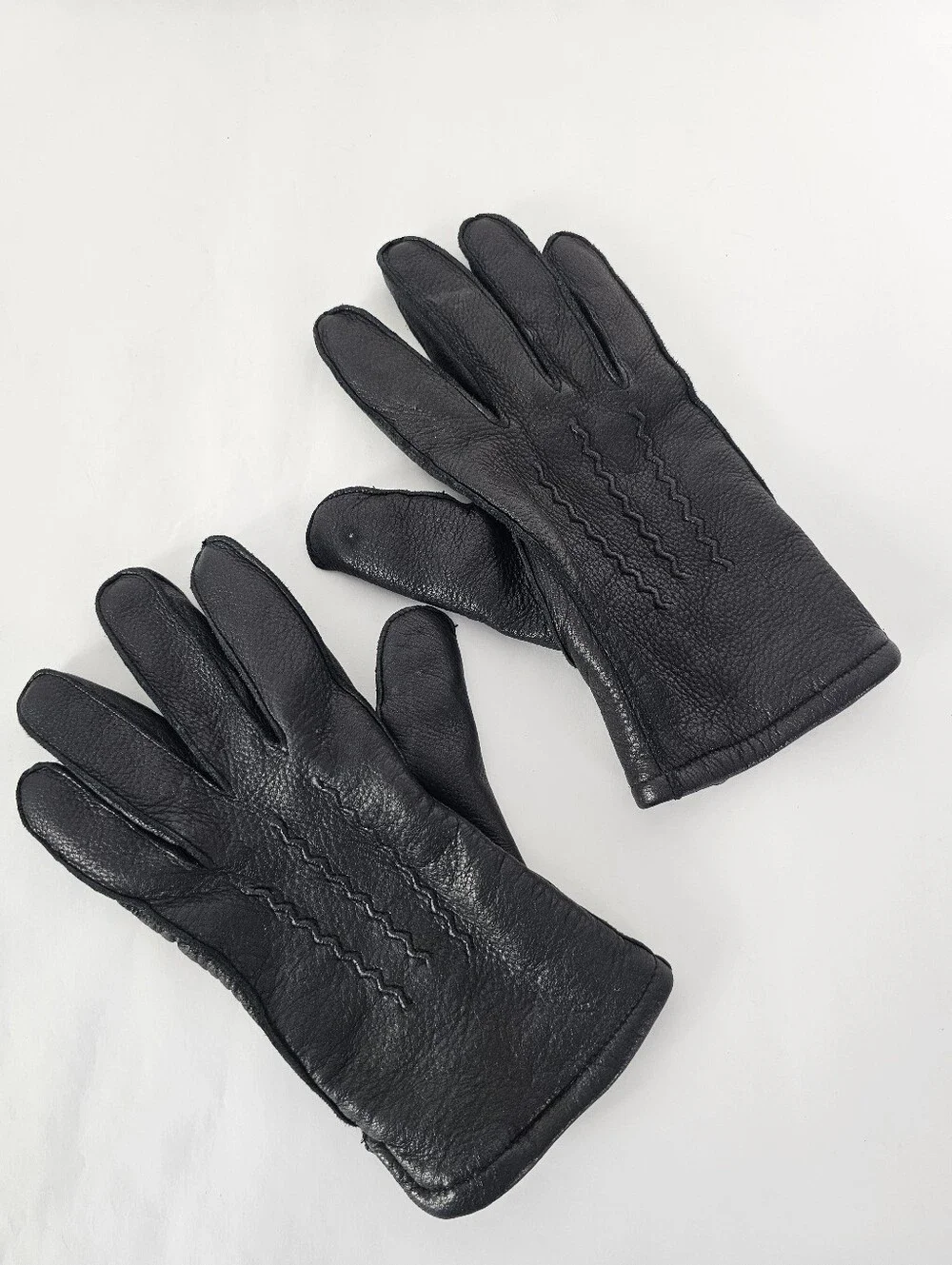 3M Thinsulate Black Leather Gloves - Classic Winter Accessory Medium